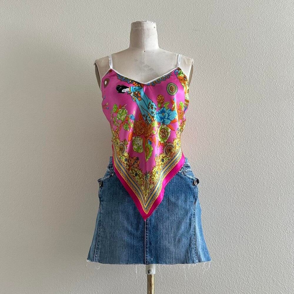 handmade pink multi color geisha print satin cami top with a V hem